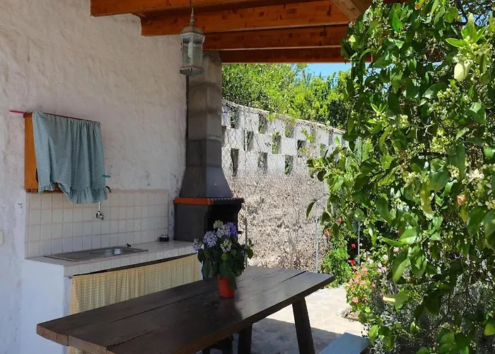 Nyaraló Sofia House With Pool In *