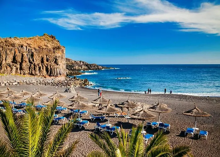 Sofia House With Pool In Nyaraló